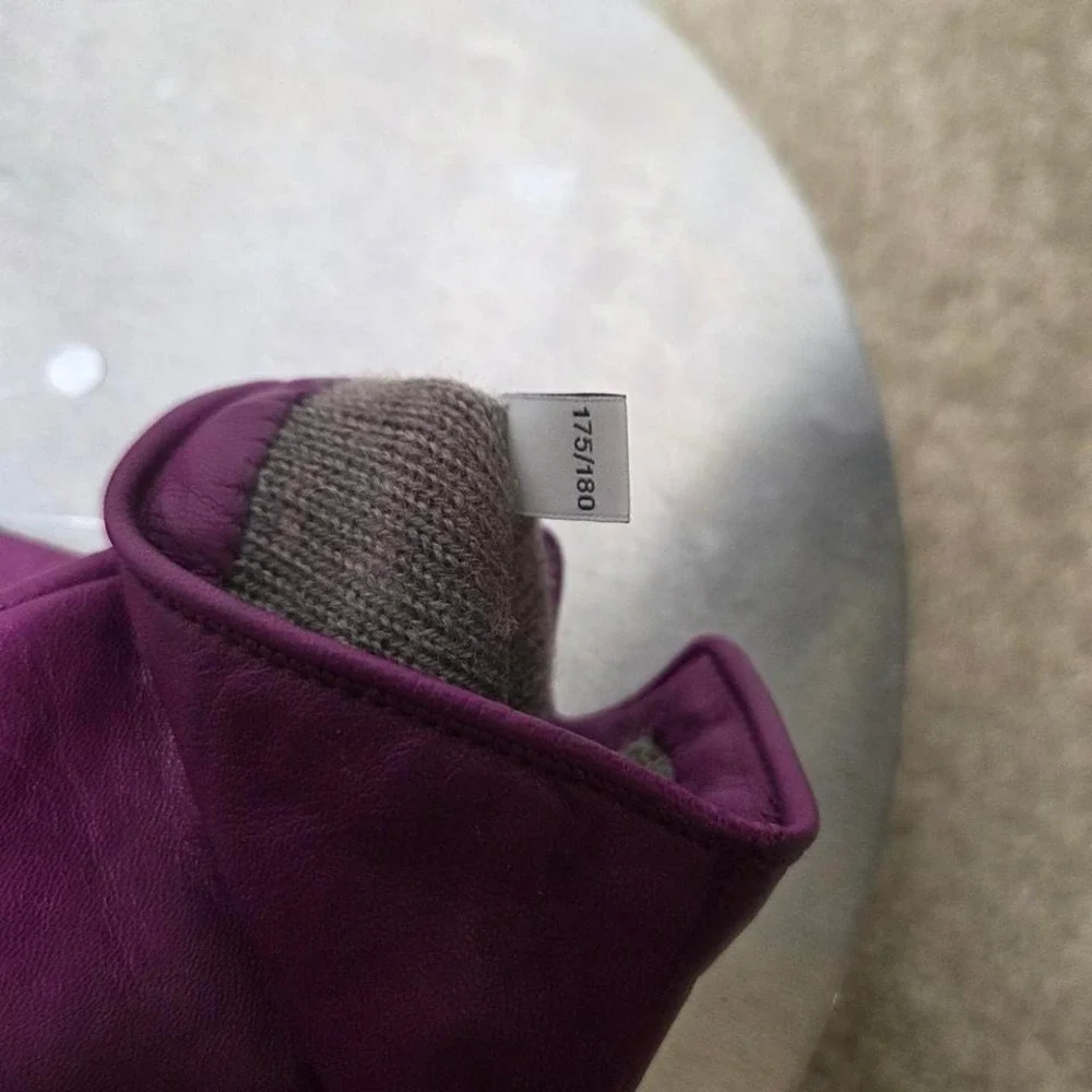 Coach Horse &‎ Carriage Leather Tech Gloves in a purple or magenta color size 7